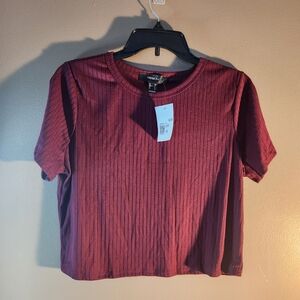 Ladies two piece crop top/skirt set size 1x burgundy